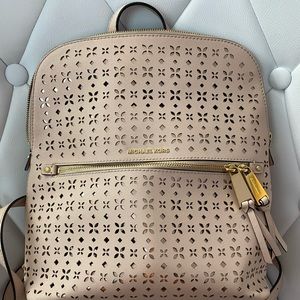 Michael kors rose gold bag